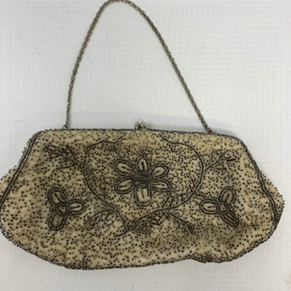 Walborg antique beaded Art Deco handbag purse ivory silver chain made in Japan